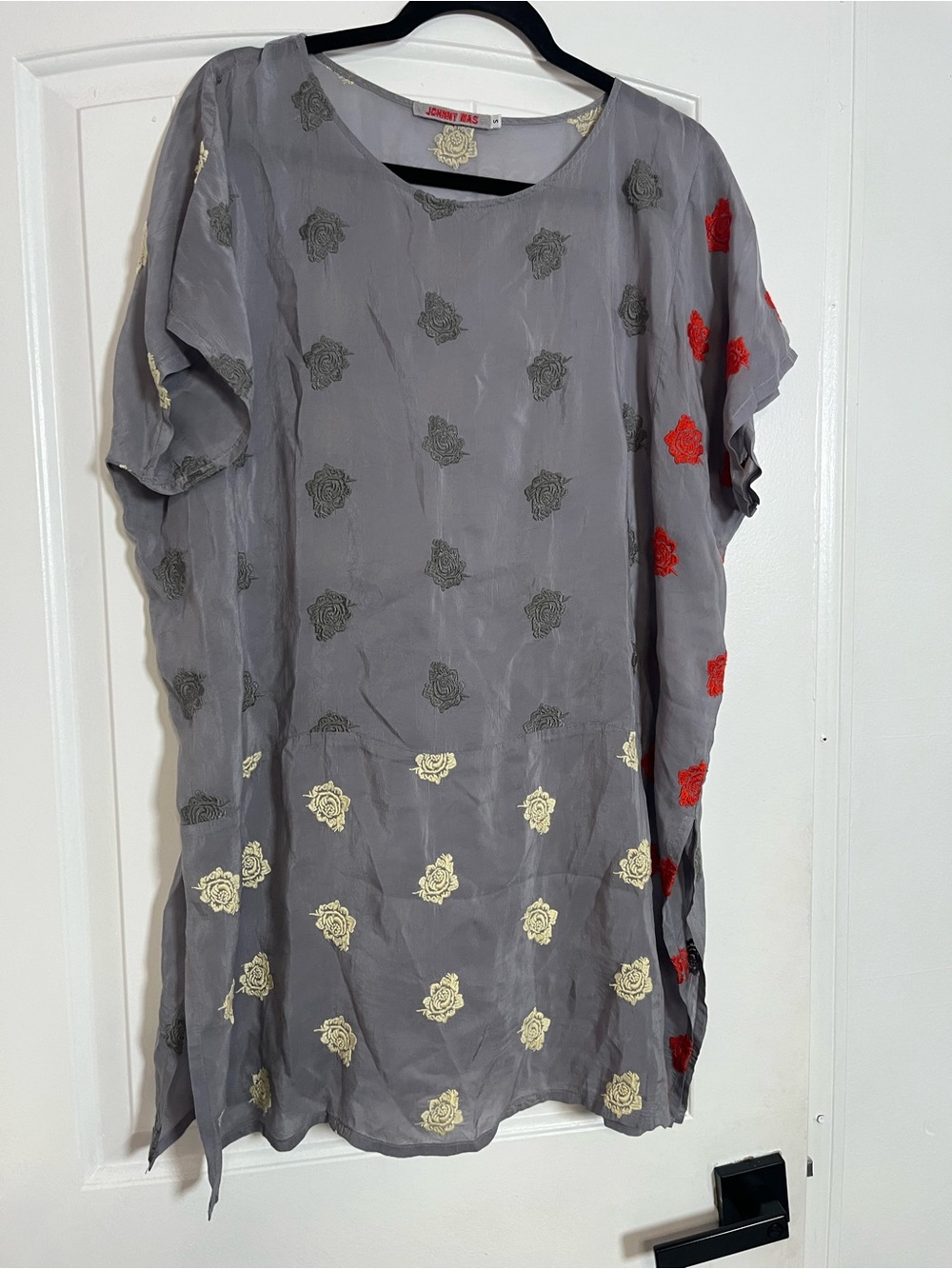 Johnny Was Lilac Gray Embroidered Floral Top with Pale Yellow Accents